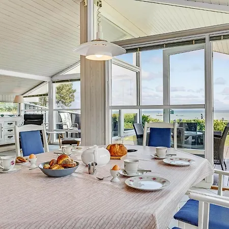 Beautiful In Bjert With Sauna Casa de Férias Binderup Strand