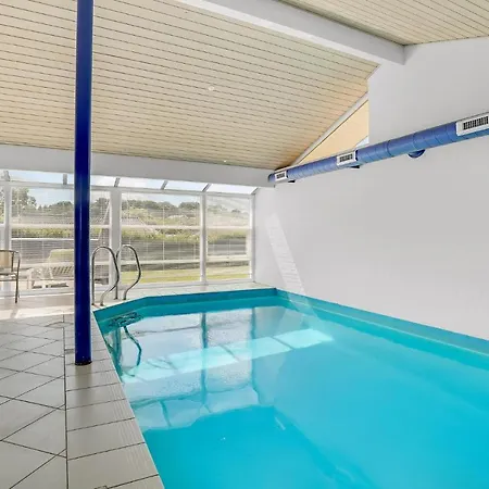 Beautiful In Bjert With Sauna Casa de Férias Binderup Strand