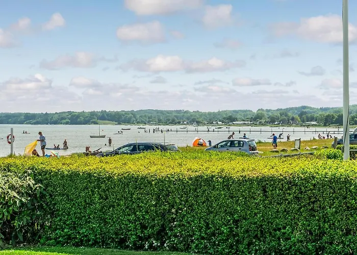 Hébergement de vacances Beautiful In Bjert With Sauna *